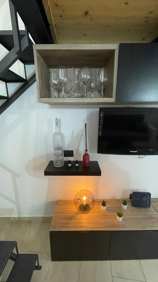 Lolly House Villa เนเปิลส์ ภายนอก รูปภาพ